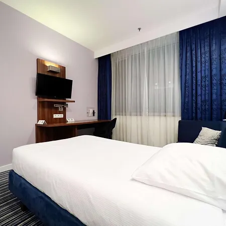 Ibis Styles Walbrzych Hotel Exterior photo
